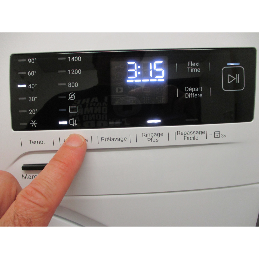 Faure FWF1422A32 - Afficheur et touches d'options