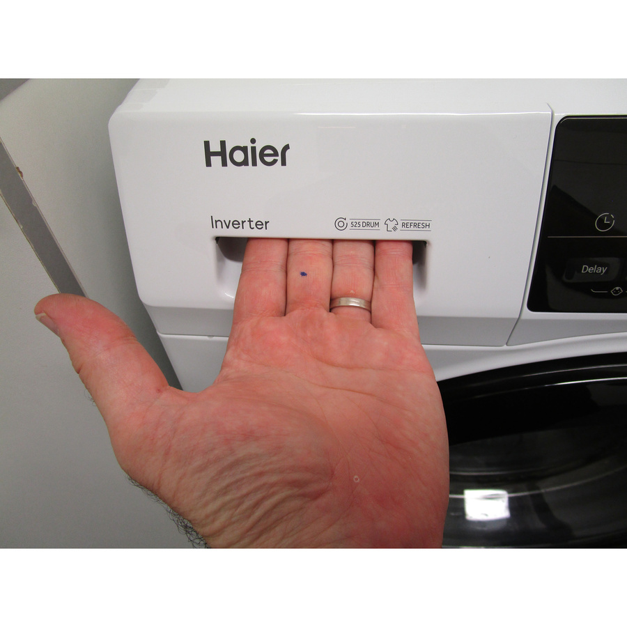 Haier HW100-BP14929A-S - Ouverture du tiroir à détergents