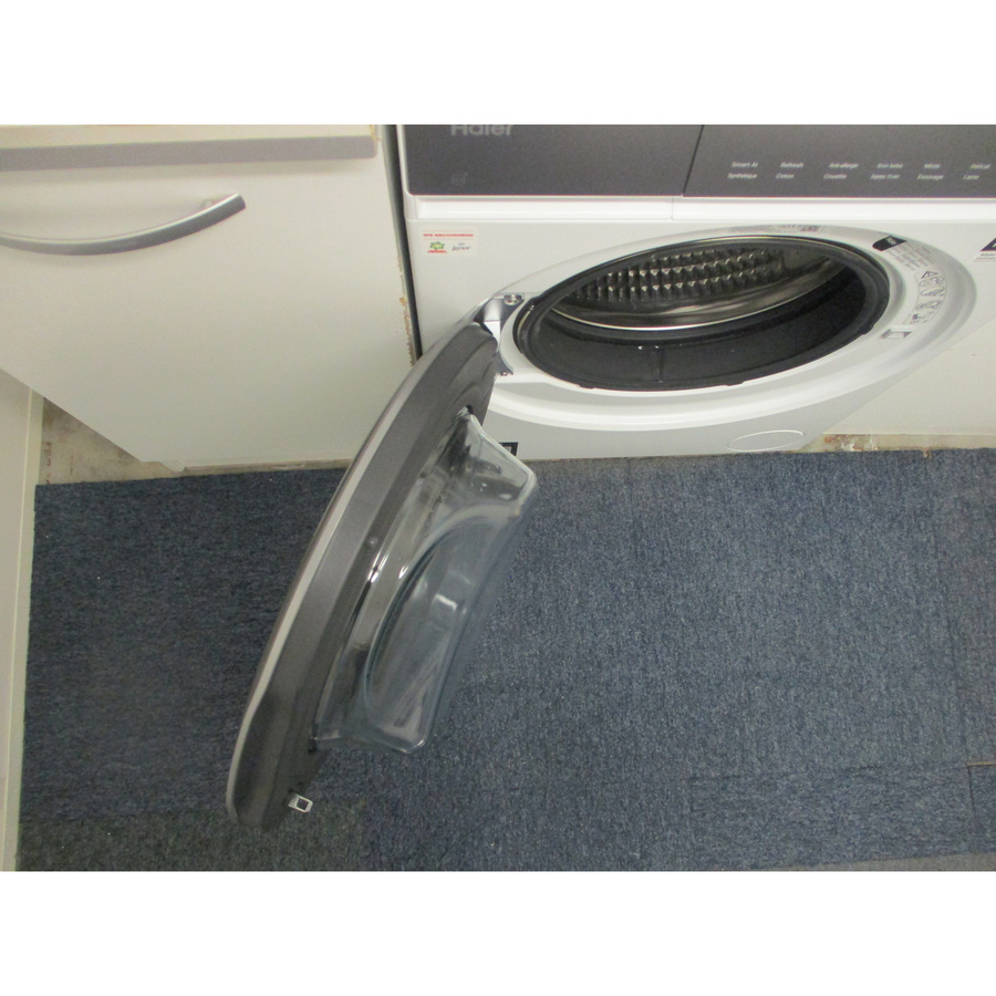 Haier HW90-B14367U1-FR - Angle d'ouverture de la porte
