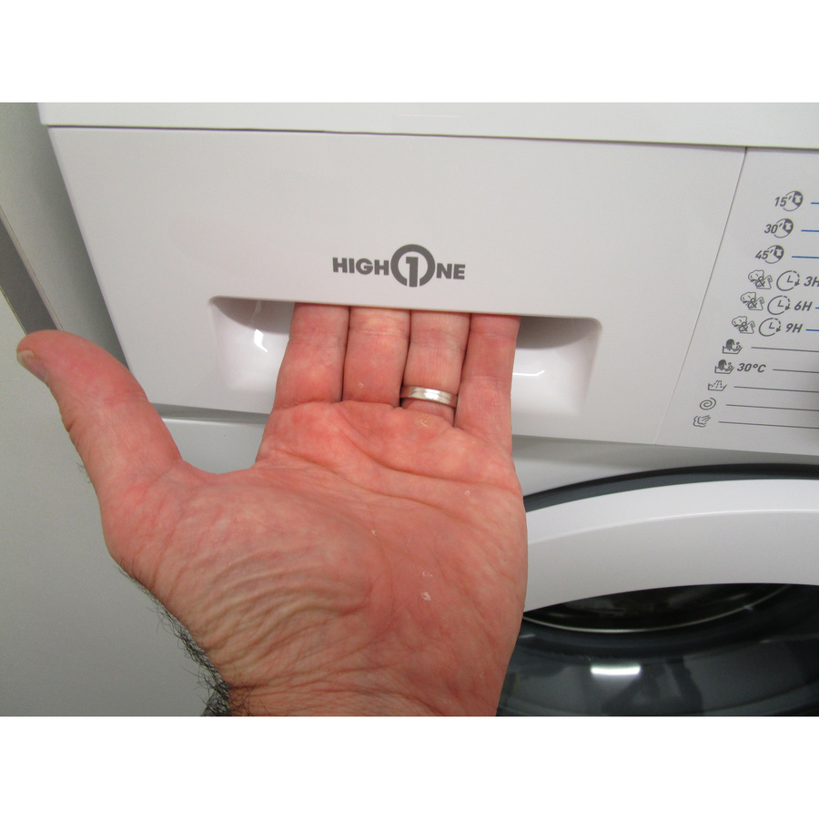 High One (Electro Dépôt) WF 510 D W566C - Ouverture du tiroir à détergents