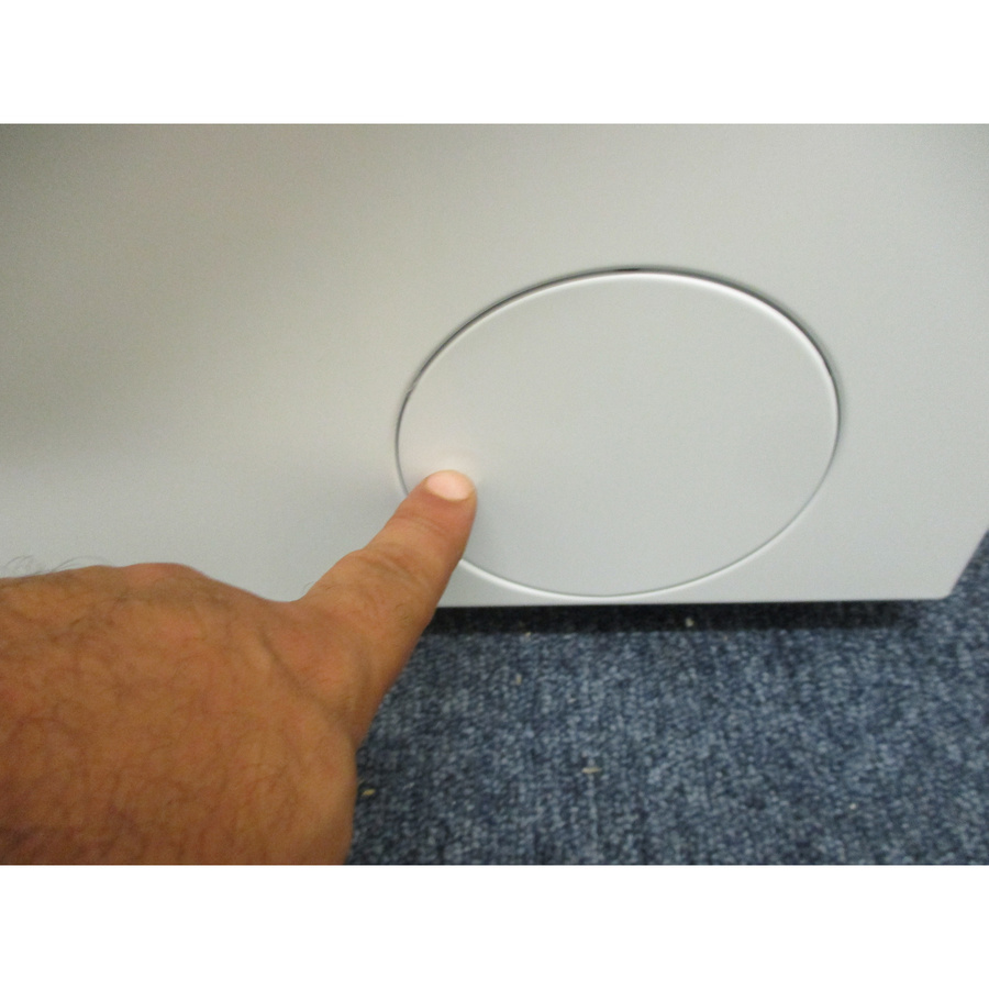 Hisense WF3S1045BW3 - Ouverture de la trappe du filtre de vidange