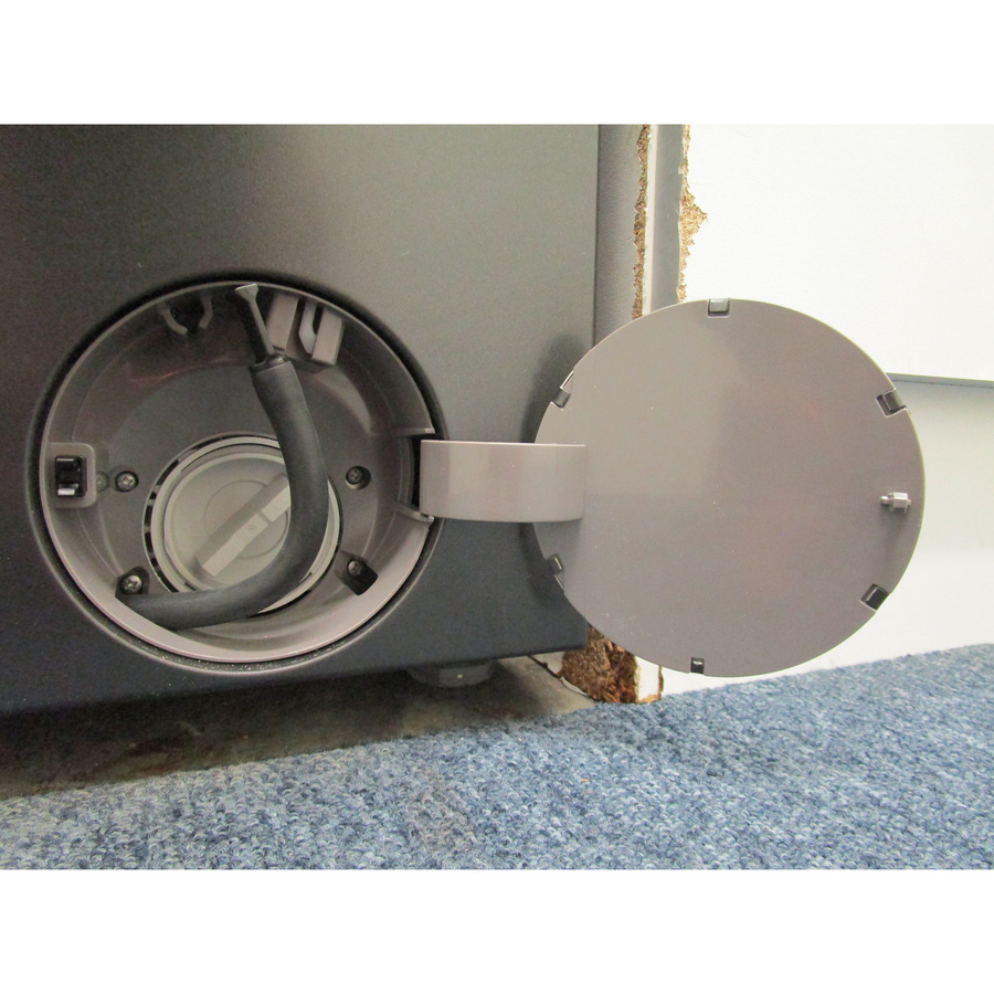Hisense WF5I9043BBFS - Bouchon du filtre de vidange