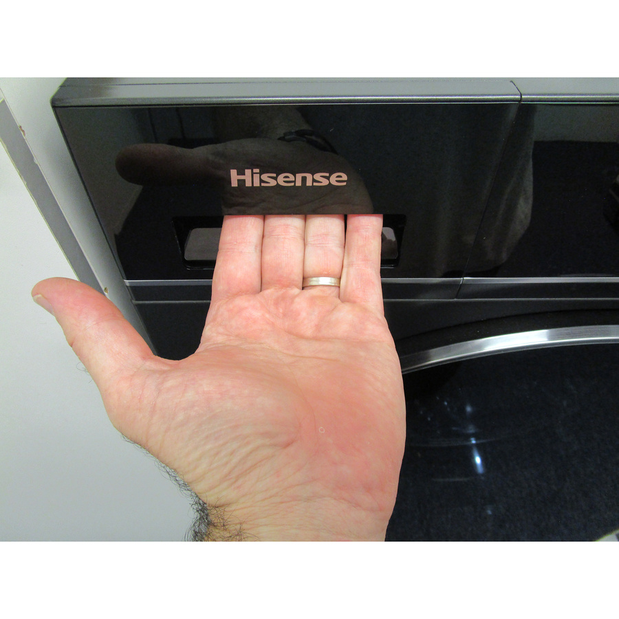 Hisense WF5I9043BBFS - Ouverture du tiroir à détergents