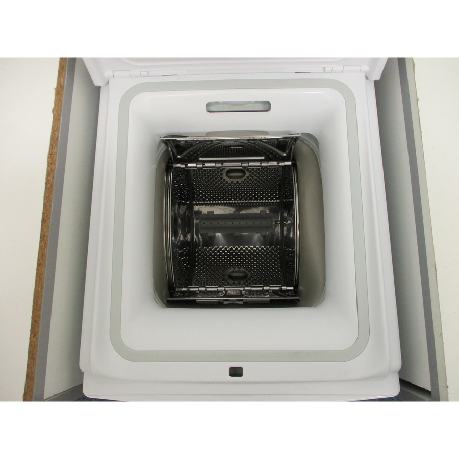 Indesit BTWS60400FR/N - Tambour ouvert