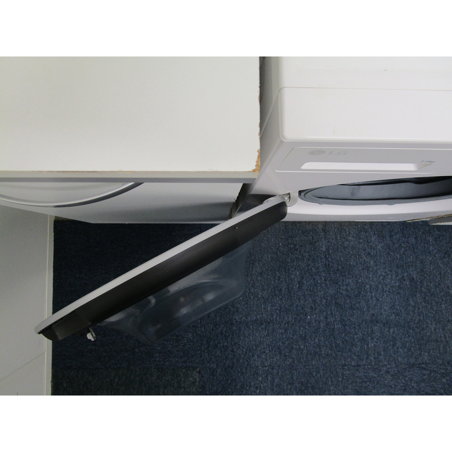 LG F14X71WHST - Angle d'ouverture de la porte