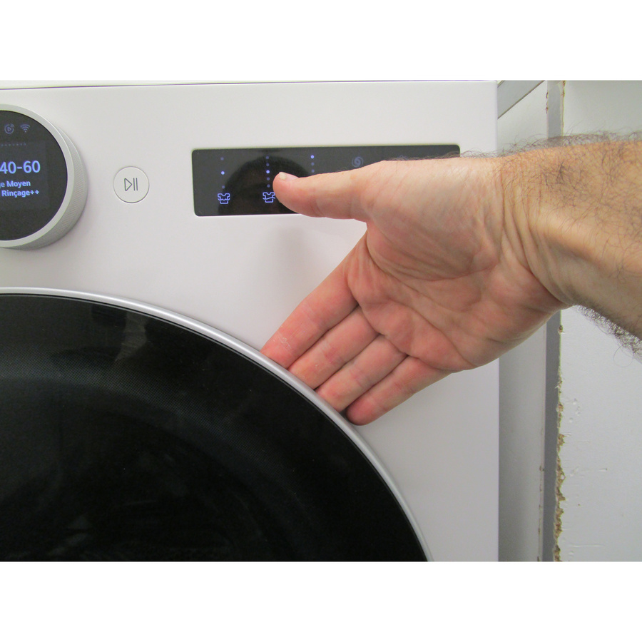 LG F14X71WHST - Poignée d'ouverture du hublot