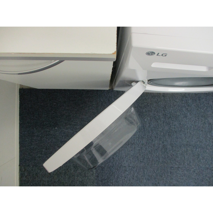 LG F82D13WHS - Angle d'ouverture de la porte