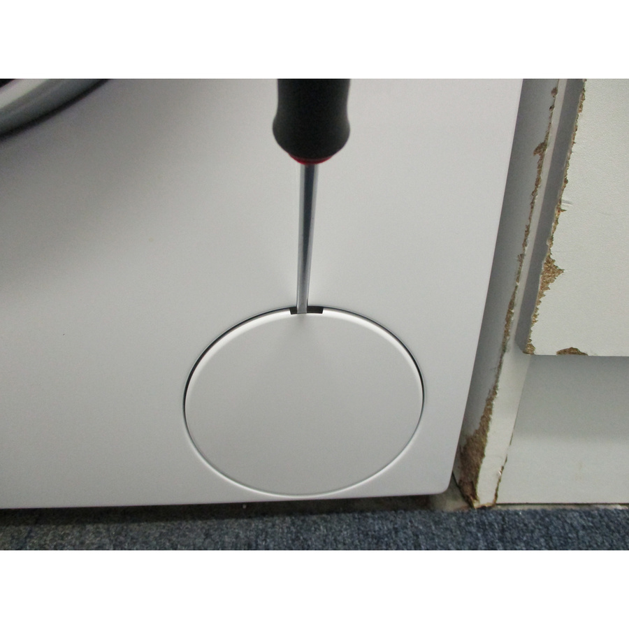 LG F82D13WHS - Outil nécessaire pour accéder au filtre de vidange