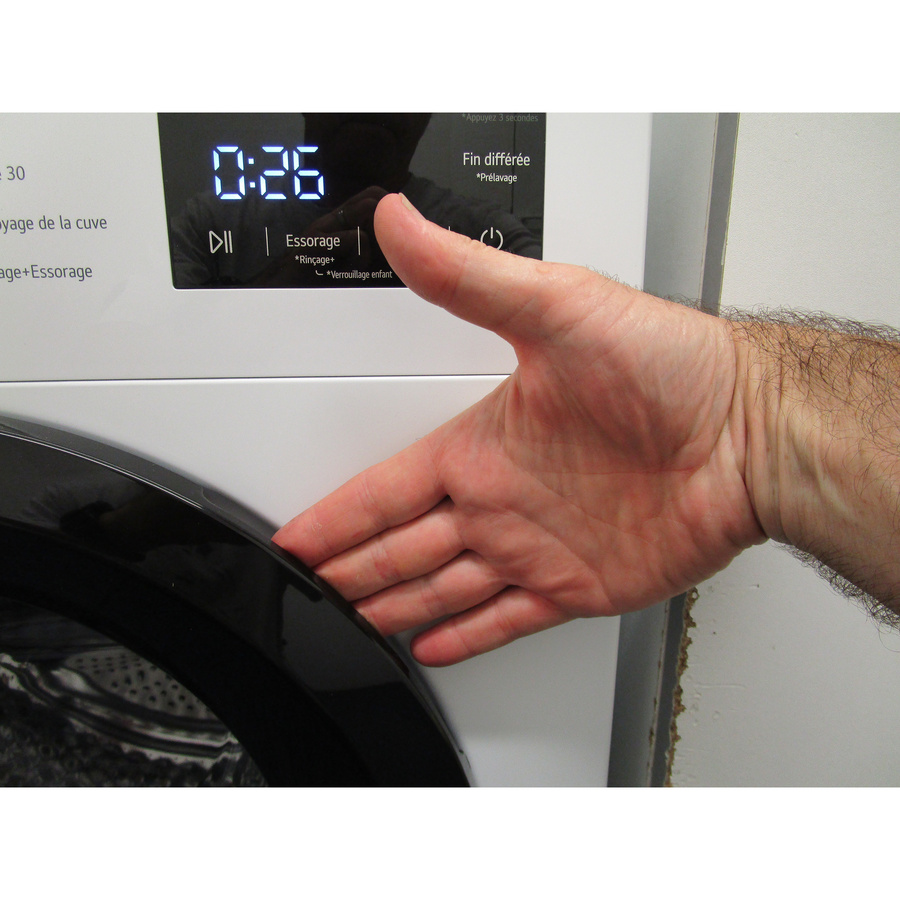 LG F84N15WHS - Poignée d'ouverture du hublot