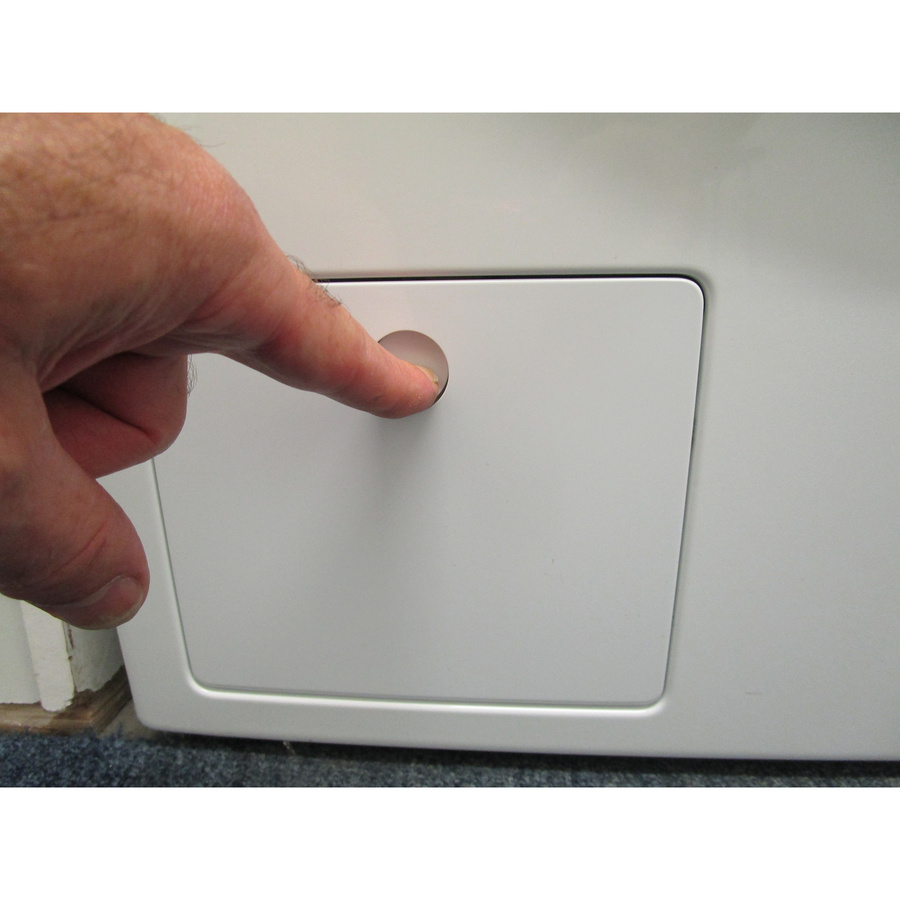 Miele WWA120WCS - Ouverture de la trappe du filtre de vidange