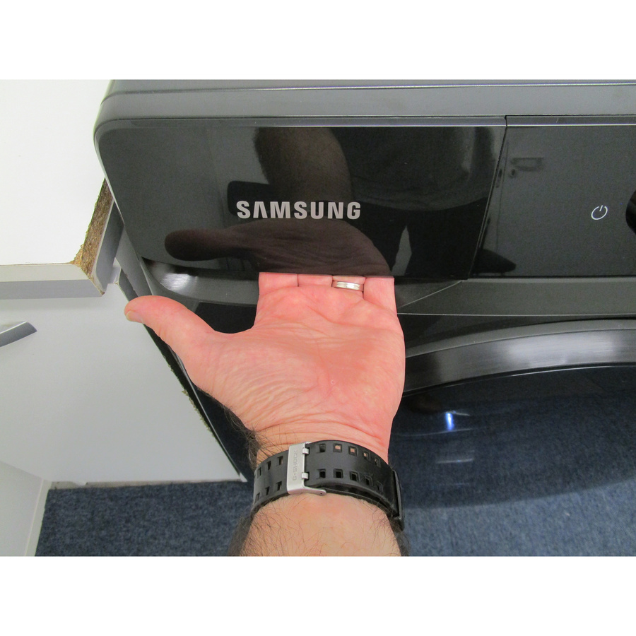 Samsung WF20DG8650BV - Ouverture du tiroir à détergents