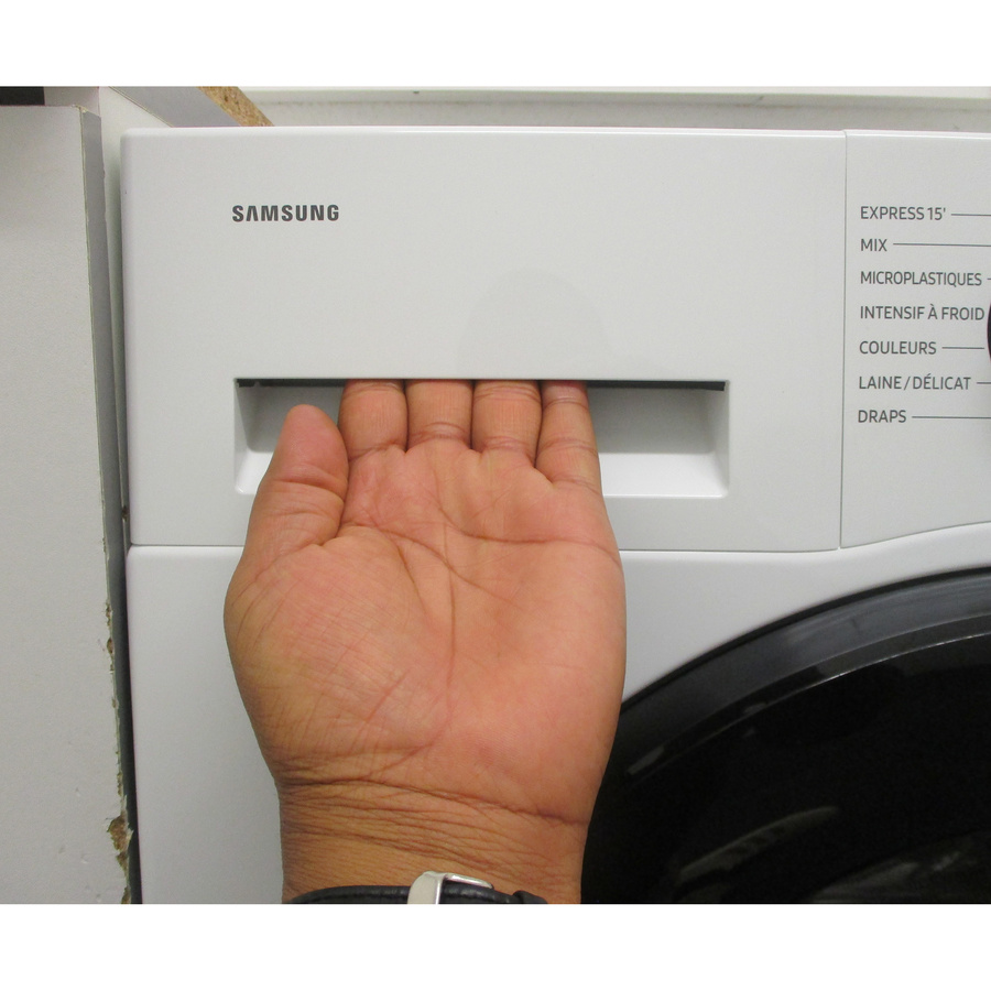 Samsung WW80CGC04DAH - Ouverture du tiroir à détergents
