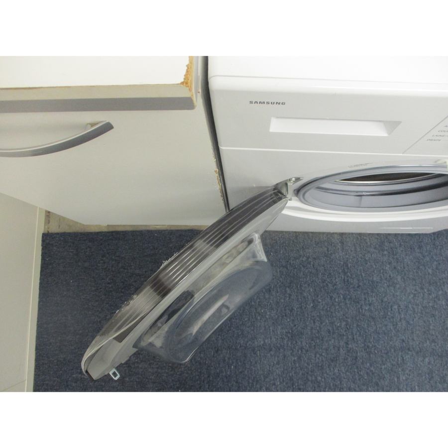 Samsung WW80FG3M05AW - Angle d'ouverture de la porte
