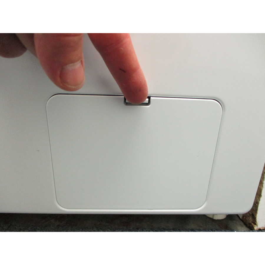 Samsung WW90T534DTT Autodose - Ouverture de la trappe du filtre de vidange