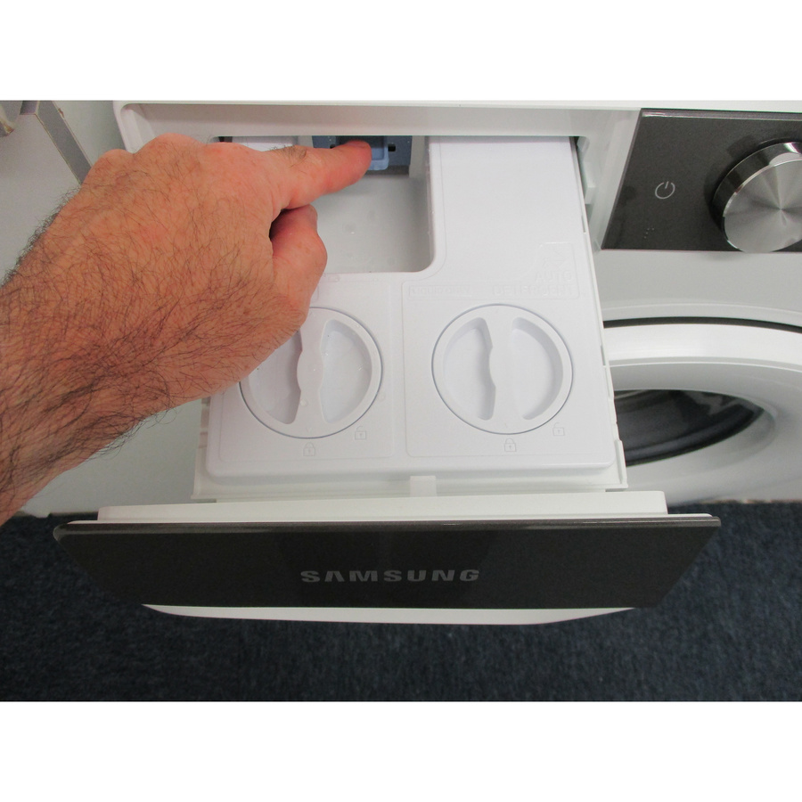 Samsung WW90T534DTT Autodose - Bouton de retrait du bac à produits