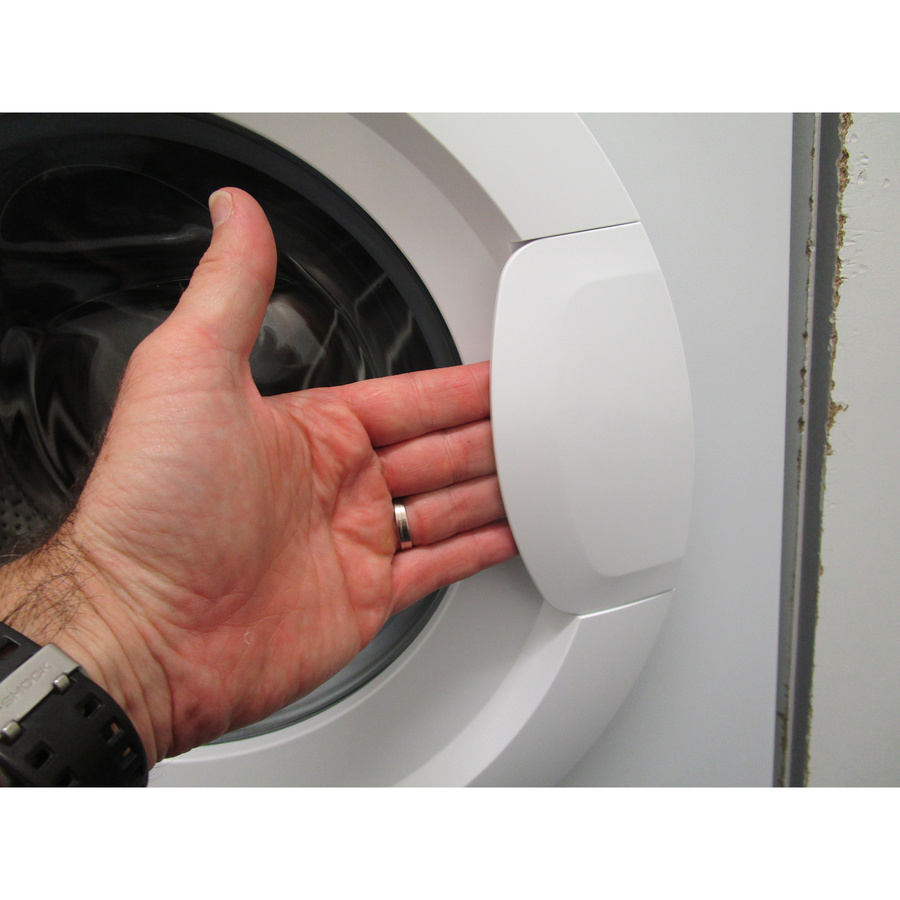 Valberg (Electro Dépôt) WF 612 D W566C - Poignée d'ouverture du hublot