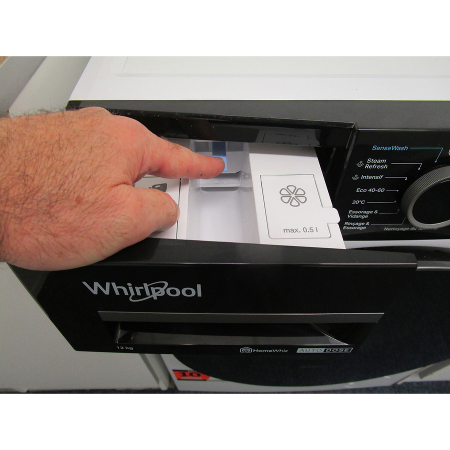 Whirlpool WPM27WADSFR - Bouton de retrait du bac à produits