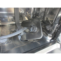 Indesit I0FD641A - Réservoir à sel et retrait du filtre