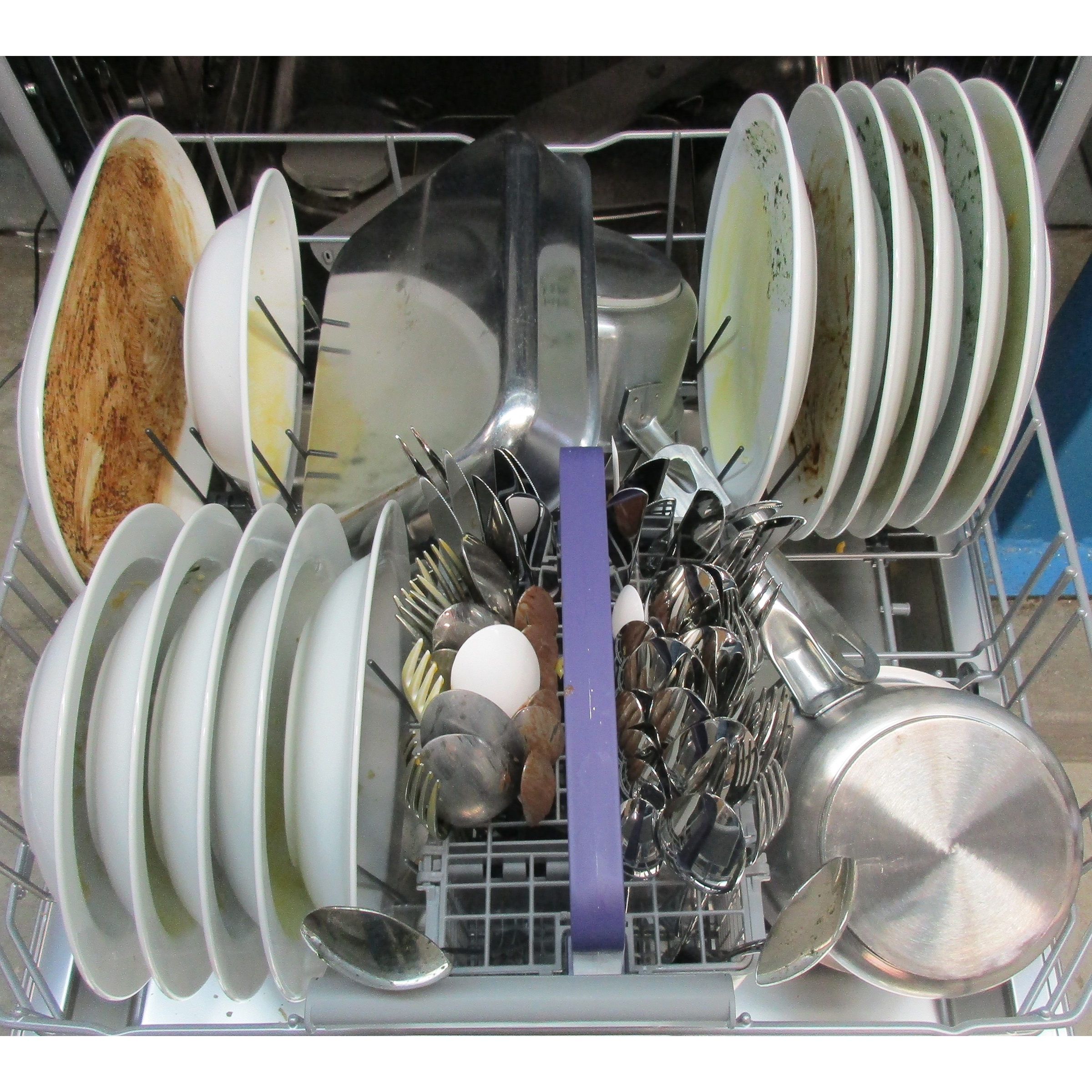 Beko BDF13V70S-13 - Rangement panier inférieur