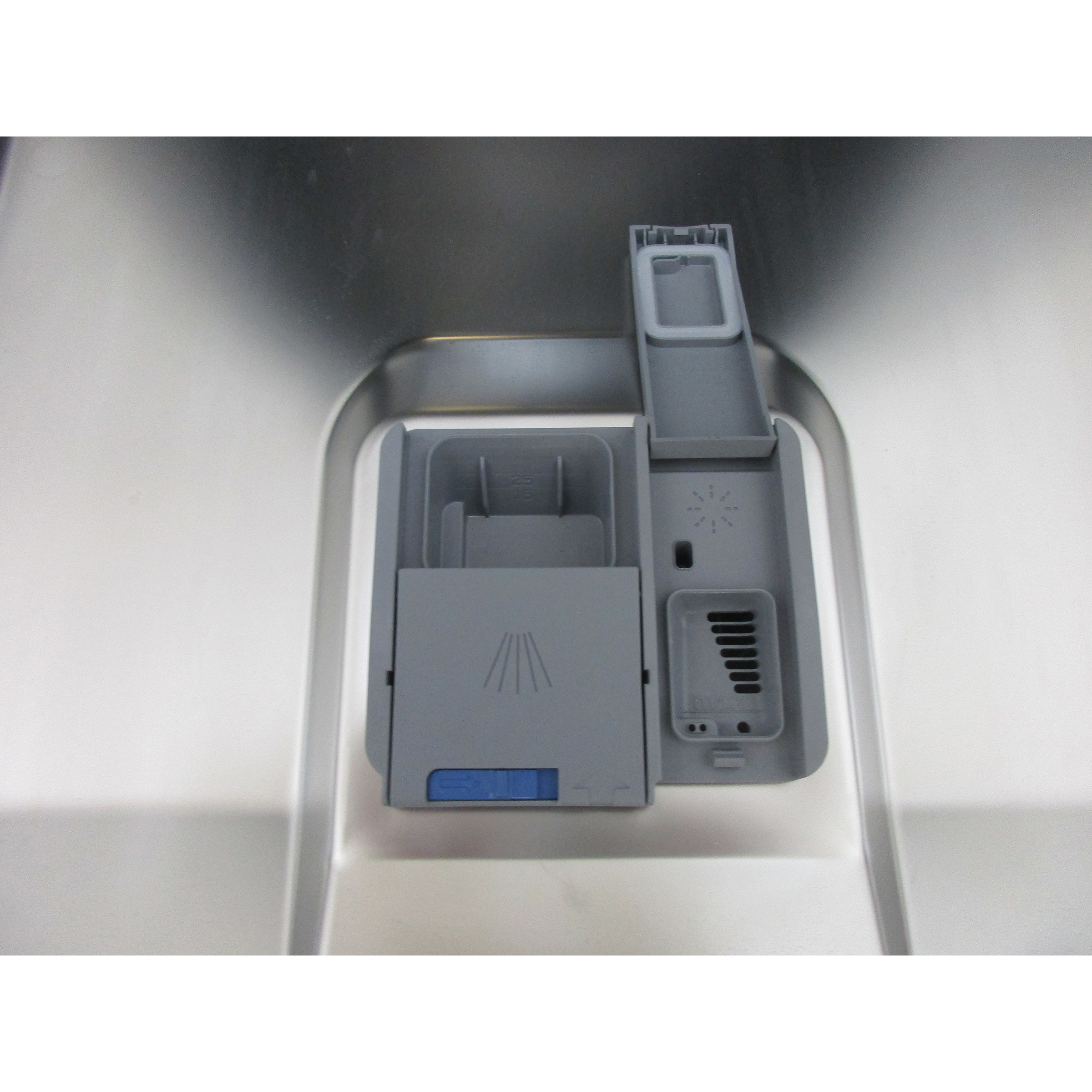 Beko BDF13V70S-13 - Compartiment à produits