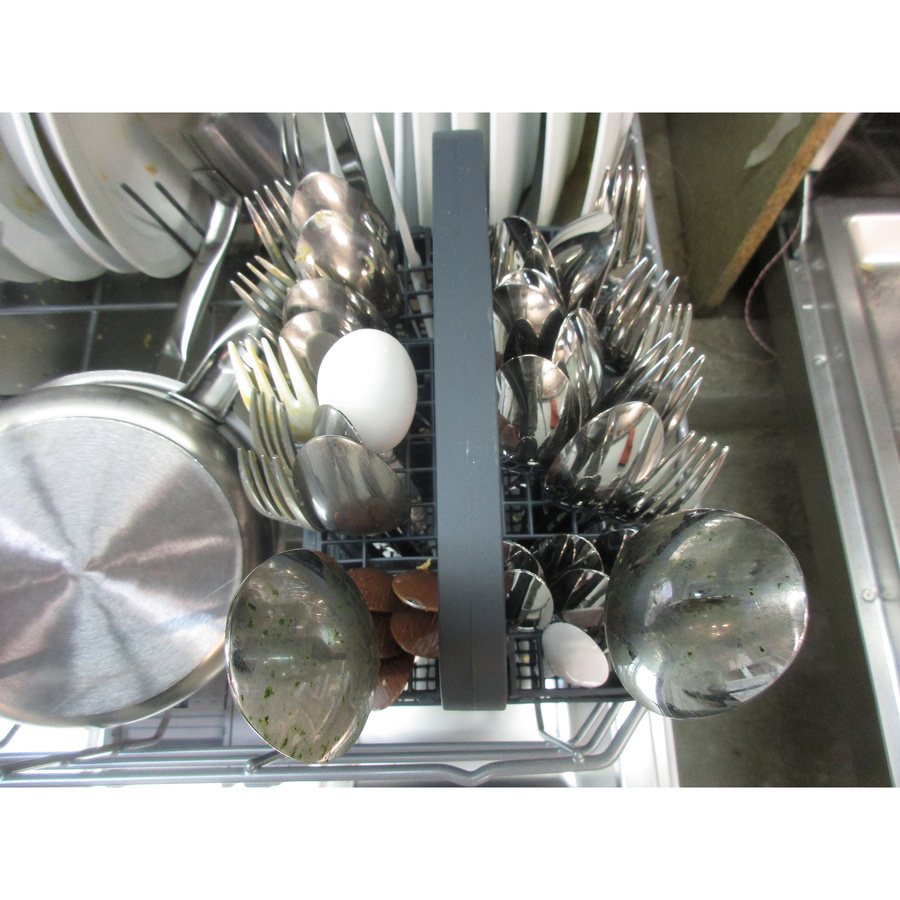 Beko BDFN15D431W - Panier à couverts