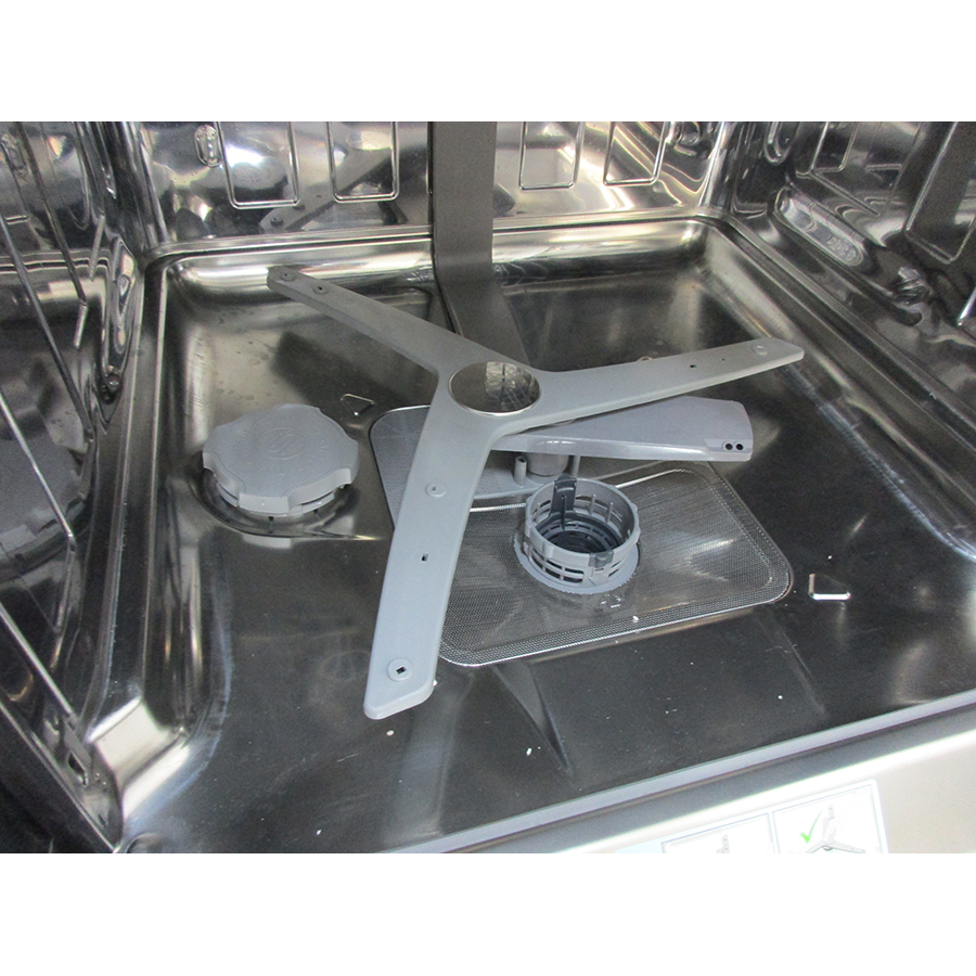 Beko BDFN36530XC - Bras de lavage inférieur