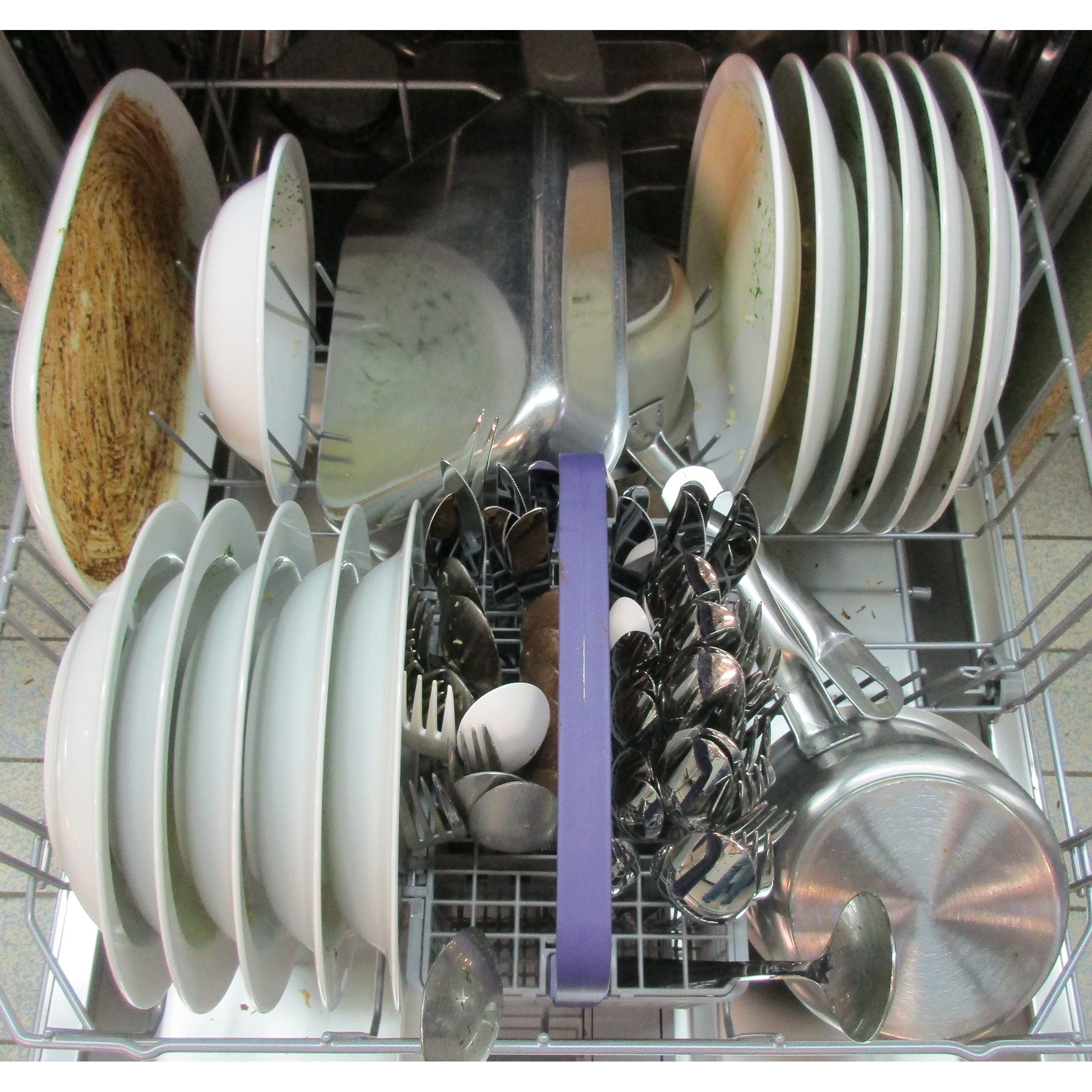 Beko BLVI70F - Rangement panier inférieur