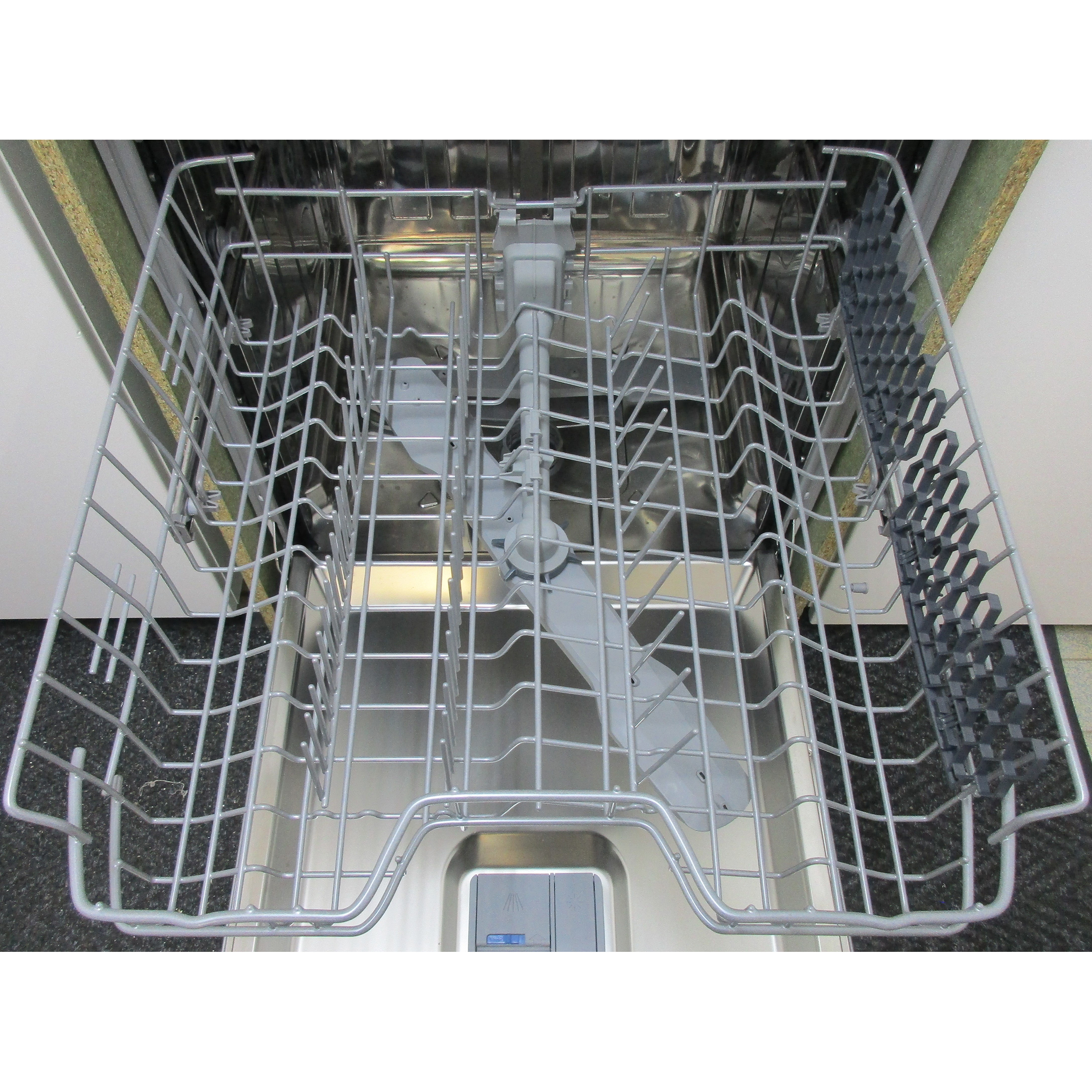 Beko BLVI70F - Tiroir supérieur