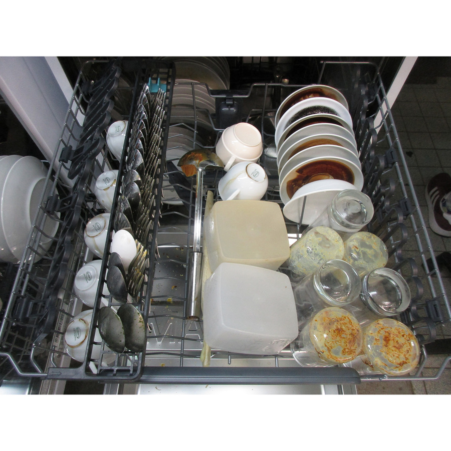 Candy CF5C4F0W - Rangement panier supérieur