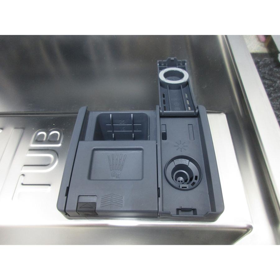 Candy CF5C4F0W - Compartiment à produits