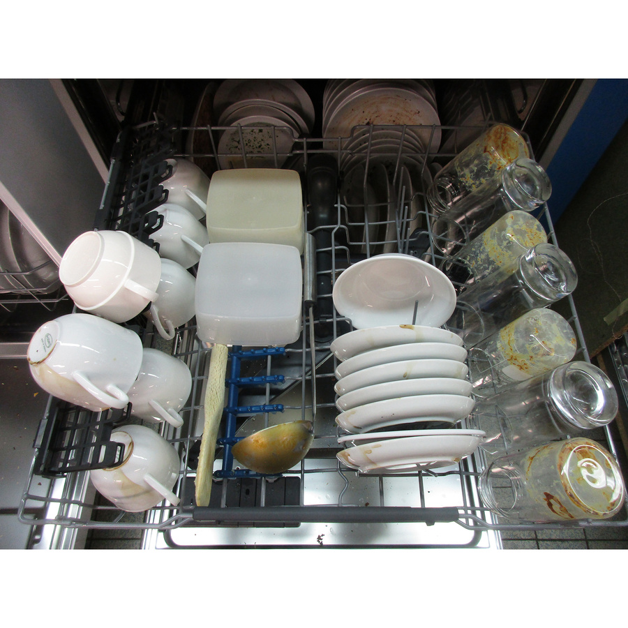 Electrolux ESM48400SX - Rangement panier supérieur