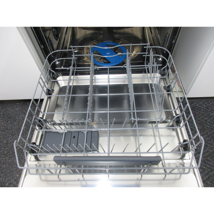 Electrolux ESM48400SX - Tiroir inférieur