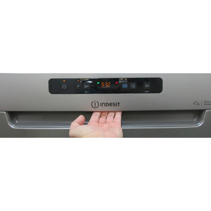 Indesit D2FHD624AS - Poignée d'ouverture