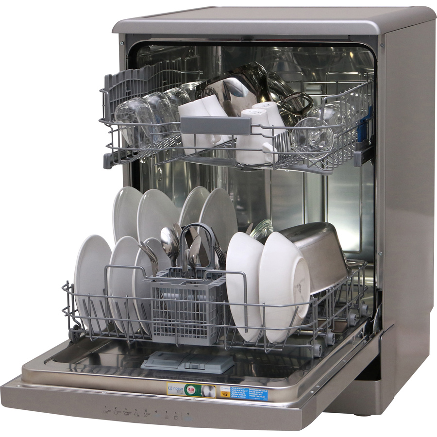 Indesit D2FHD624AS - Vue de 3/4, porte ouverte