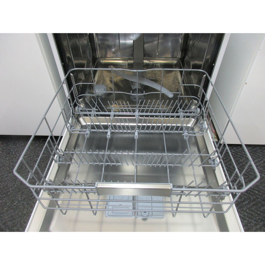Indesit I0FD641A - Tiroir inférieur
