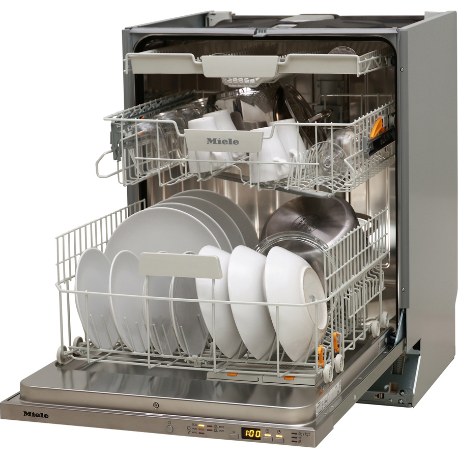 Miele G5152SCVI - Vue de 3/4, porte ouverte