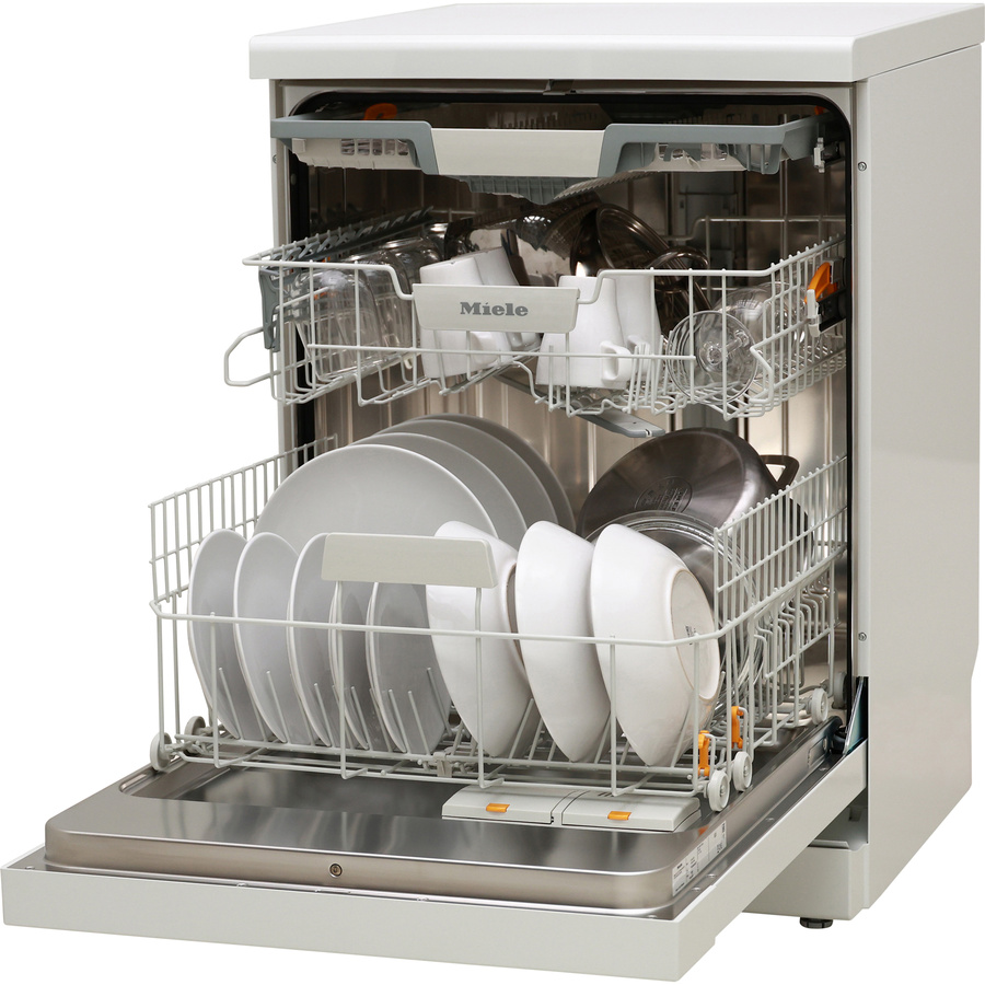 Miele G5412SC - Vue de 3/4, porte ouverte