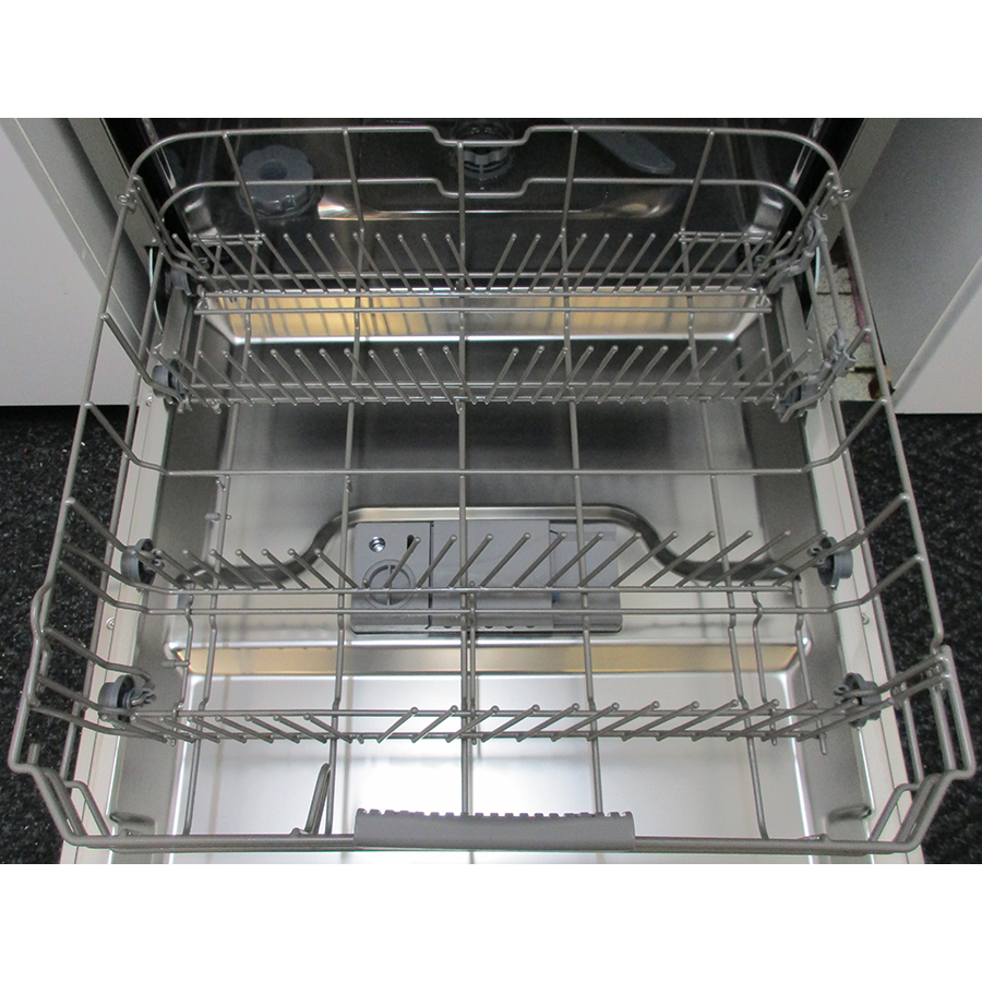 Samsung DW60M6050FS - Tiroir inférieur