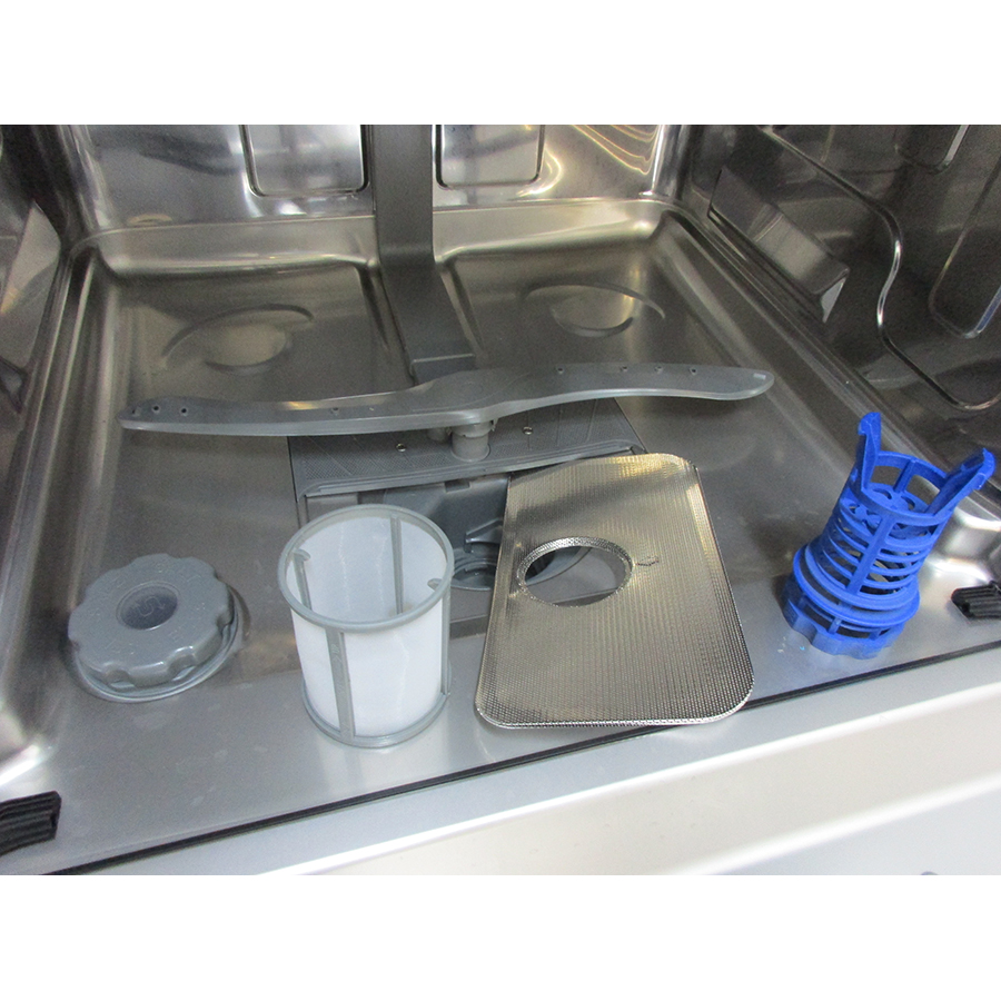 Thomson TDW6045WH - Réservoir à sel et retrait du filtre