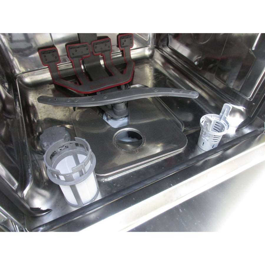 Whirlpool WH6IB14BN7S1S  - Réservoir à sel et retrait du filtre