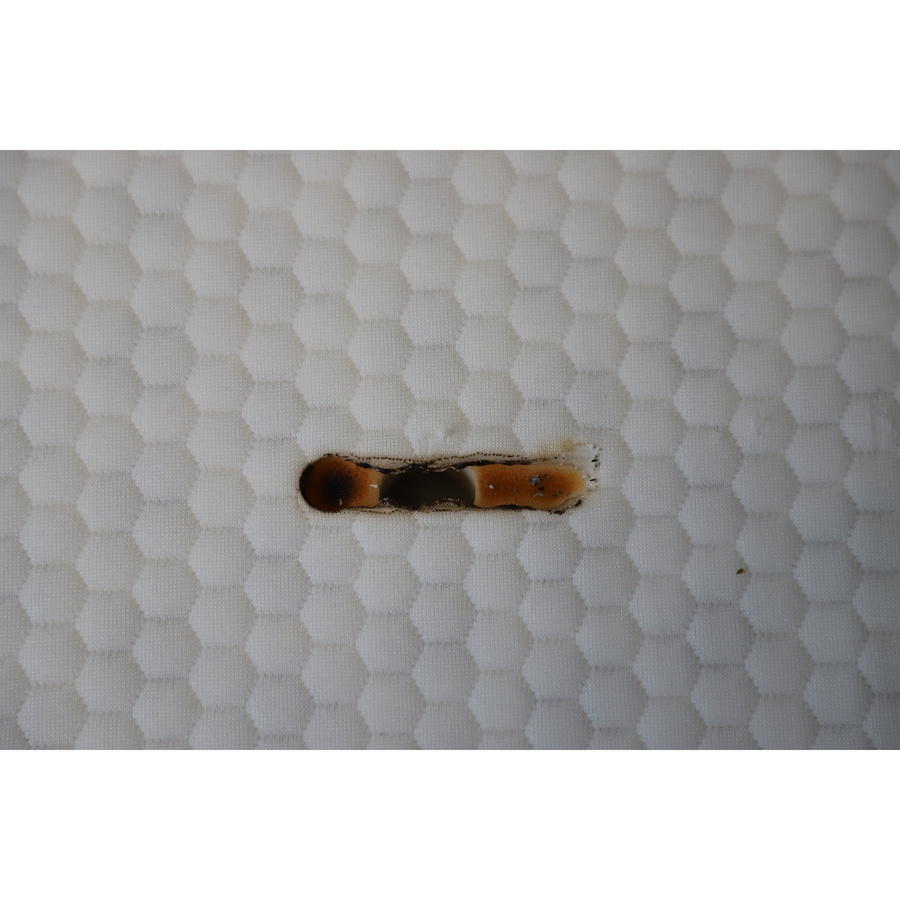 Écomatelas L'idéal - Résultat du test d'inflammabilité avec des cigarettes