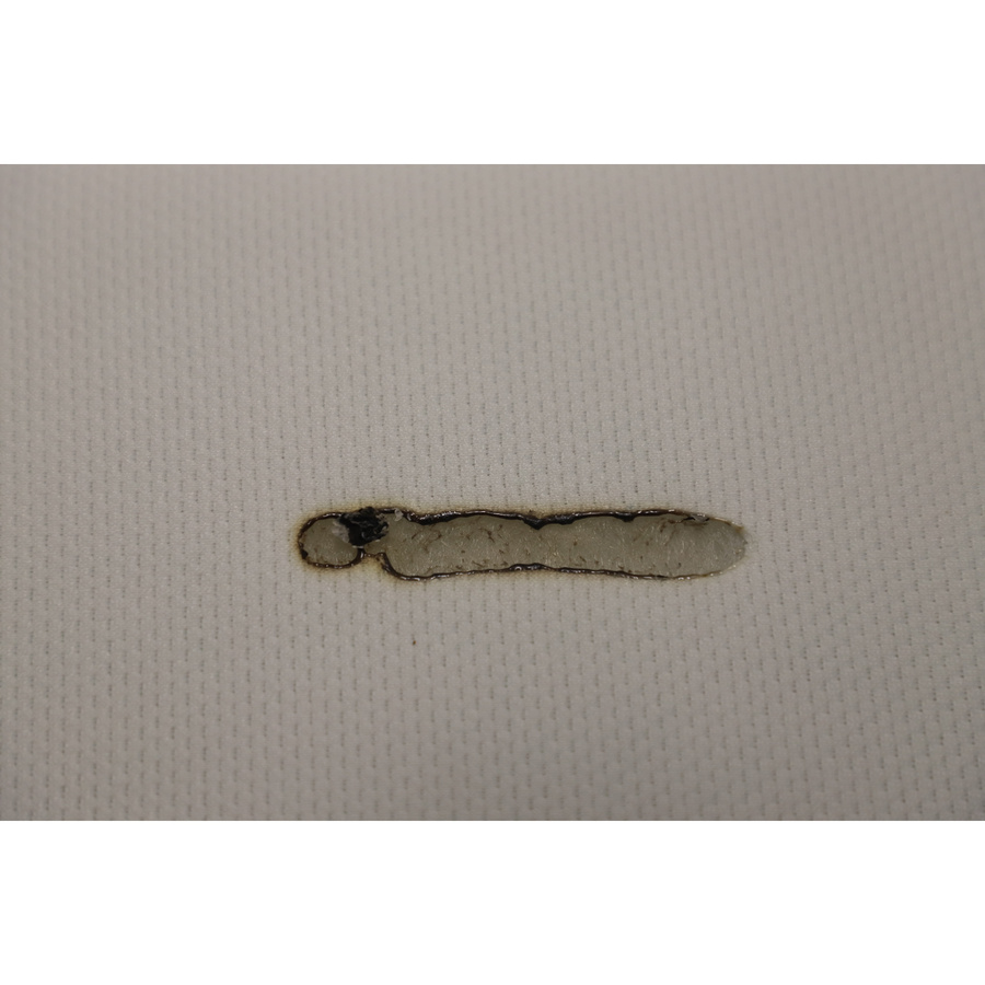 Ikea Vesteröy mi-ferme 105.375.24 - Résultat du test d'inflammabilité avec des cigarettes