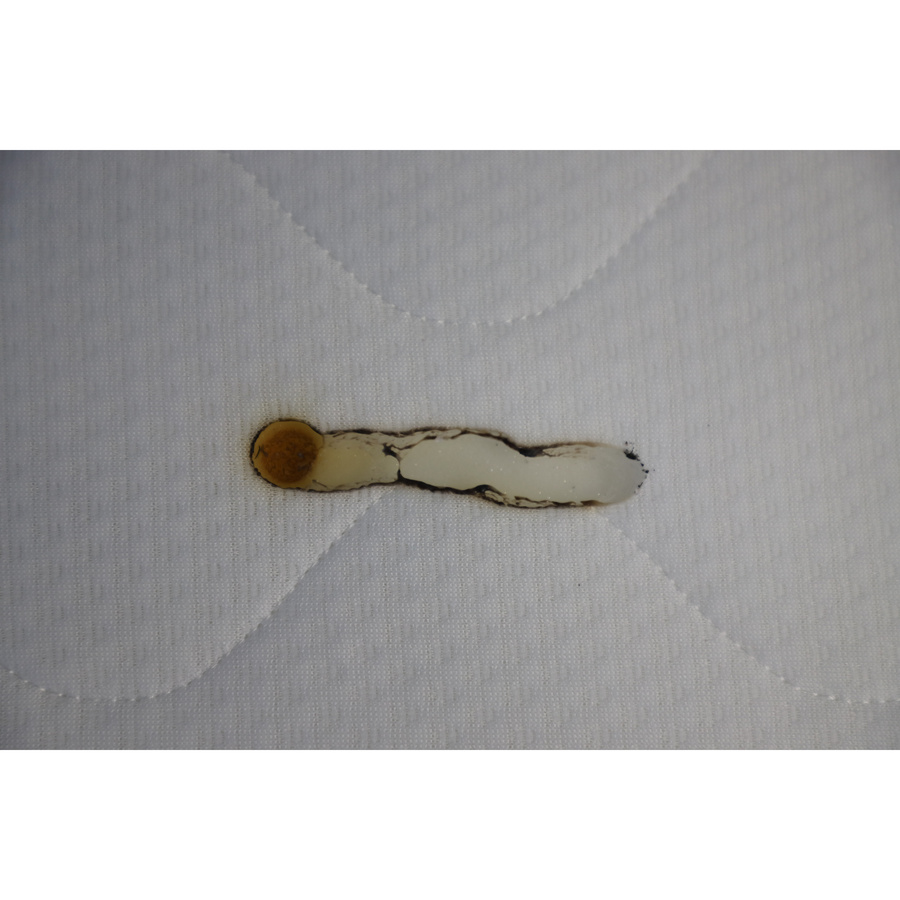 Livarno (Lidl) Matelas confort 7 zones H3 - Résultat du test d'inflammabilité avec des cigarettes