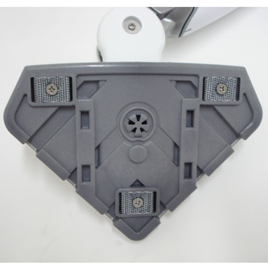 Black & Decker FSM1630 Steam Mop Deluxe(*1*) - Brosse triangulaire vue de dessous