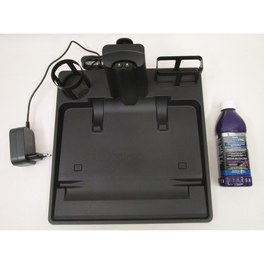Shark Hydrovac WD210EU - Support de rangement et produit d'entretien fourni