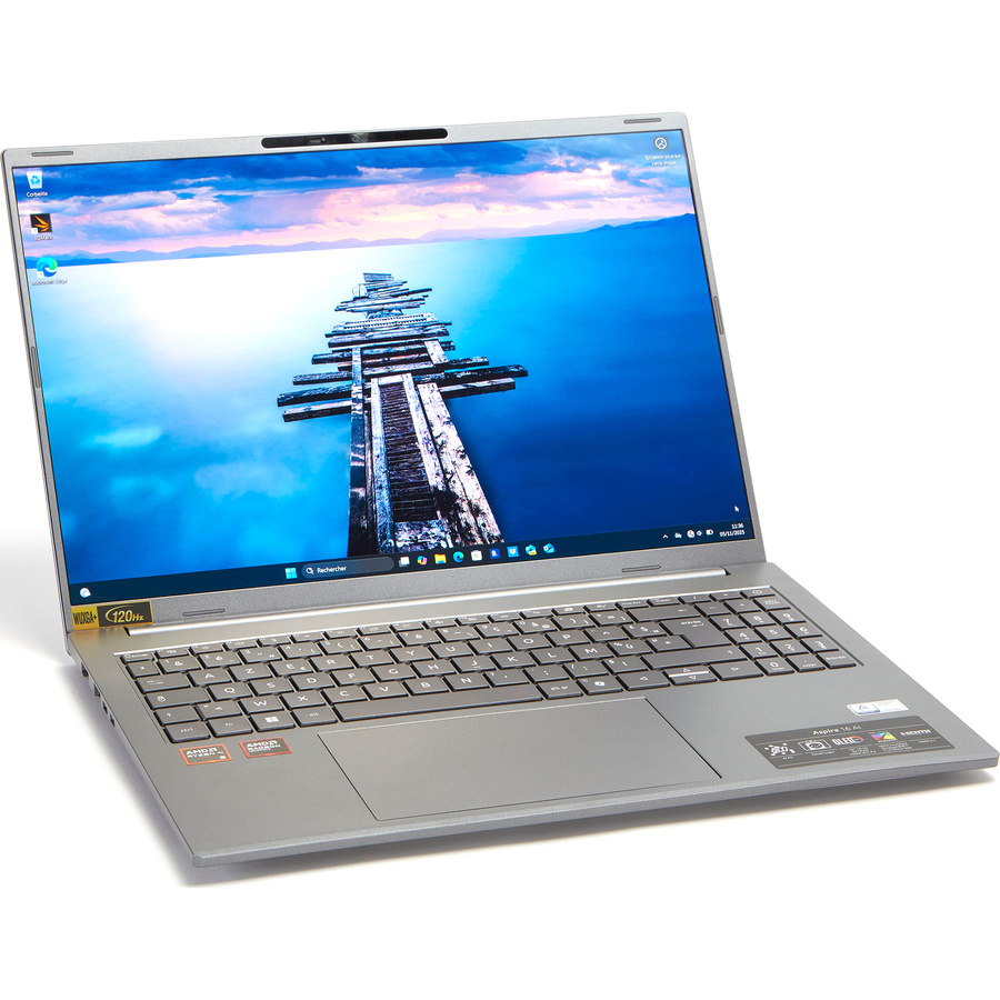 Acer Aspire 16 A16-61M-R7V1