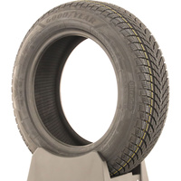 Goodyear UltraGrip Performance 3