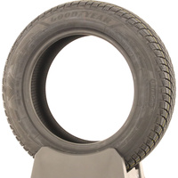Goodyear UltraGrip Performance 3