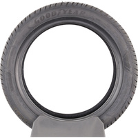 Goodyear Vector 4Seasons Gen-3 -  225/45 R17