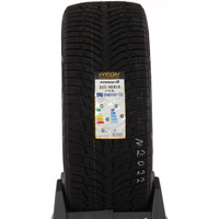 Syron Everest 2 -  225/40 R18